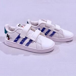 New Adidas x Disney Sneakers Boys 10 Mickey Mouse Grand Court Velcro Toddlers